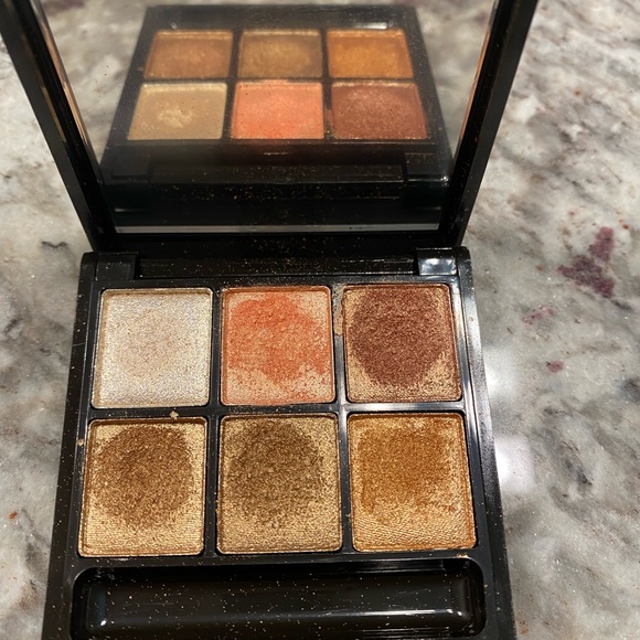 MAC Eyeshadow pallet - Picture 2 of 3